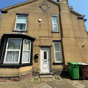 Apartment 2 Bed 1st Floor Flat Near Centre, Nottingham