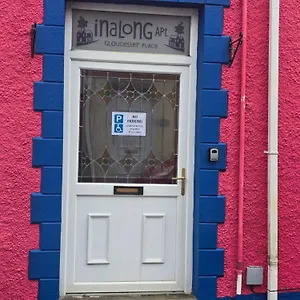 Inalong - Quirky With Sea Views Above An Ale House Apartment The Mumbles